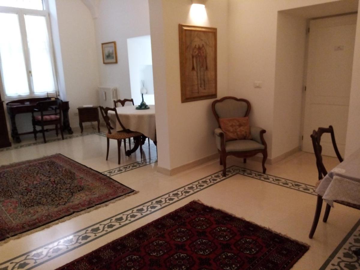 Dimora Storica Le Perle Bed & Breakfast Lecce Exterior photo