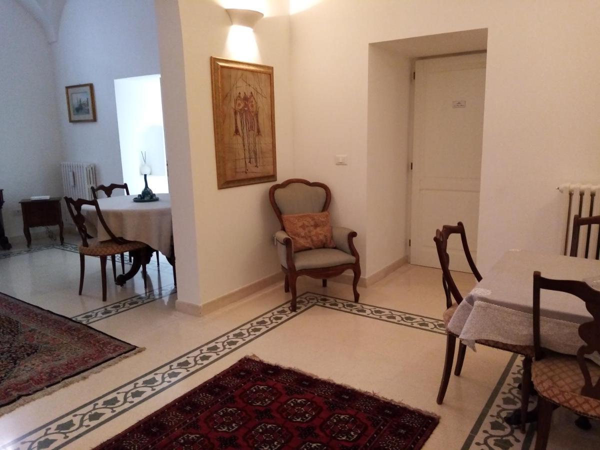 Dimora Storica Le Perle Bed & Breakfast Lecce Exterior photo