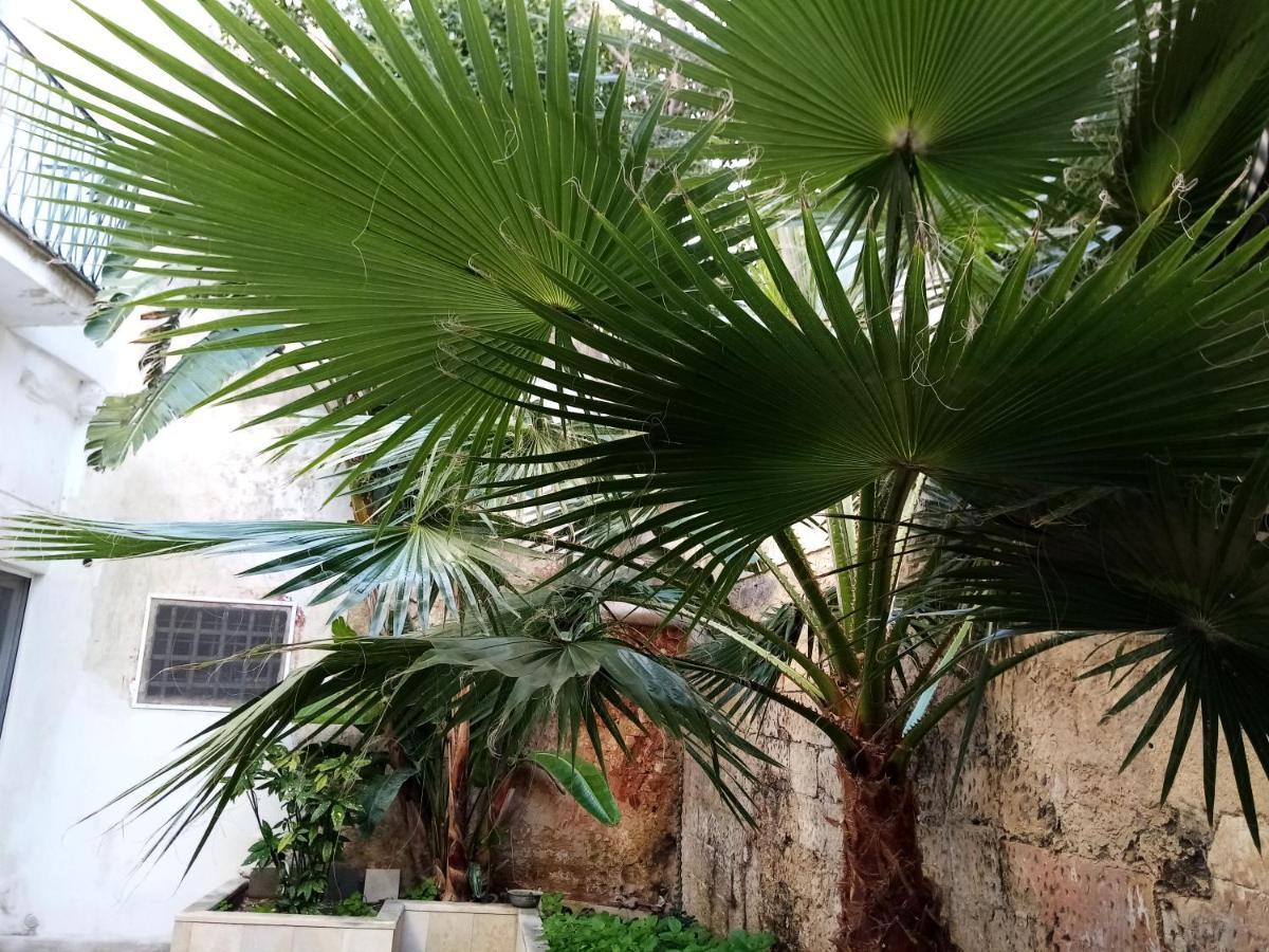 Dimora Storica Le Perle Bed & Breakfast Lecce Exterior photo