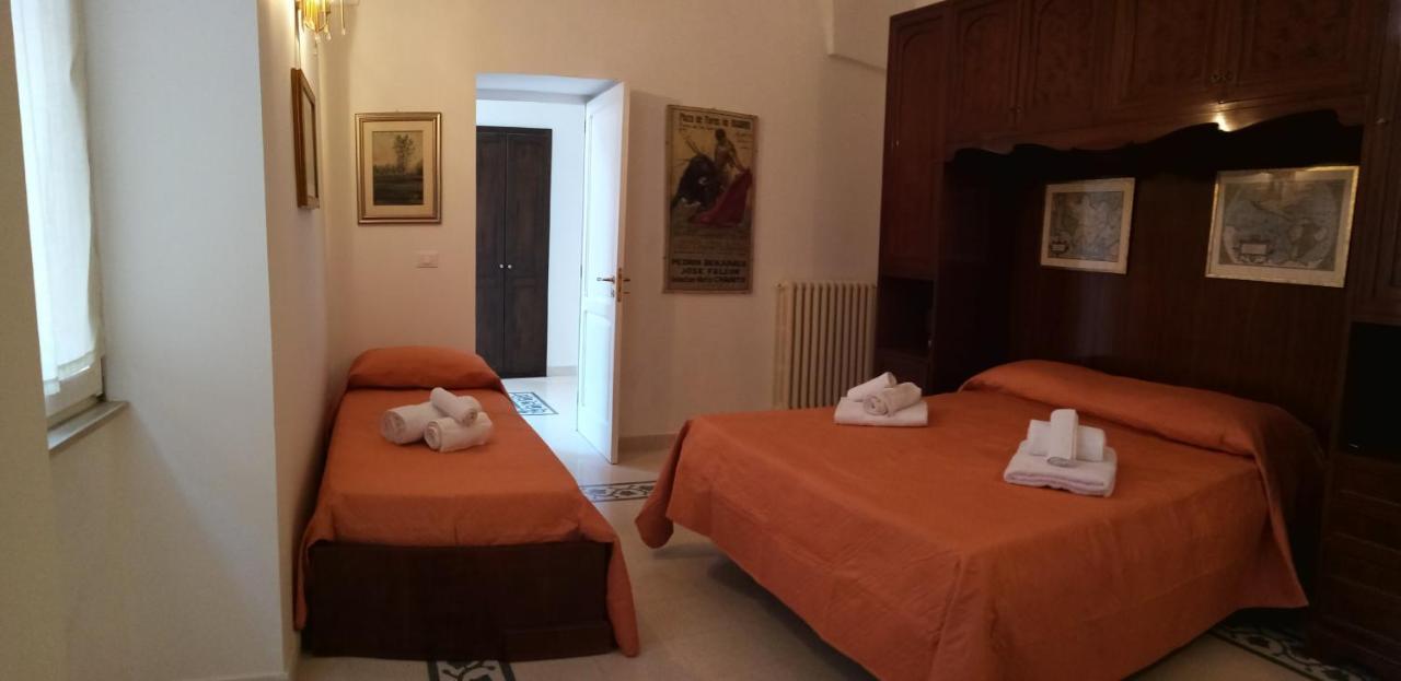 Dimora Storica Le Perle Bed & Breakfast Lecce Exterior photo