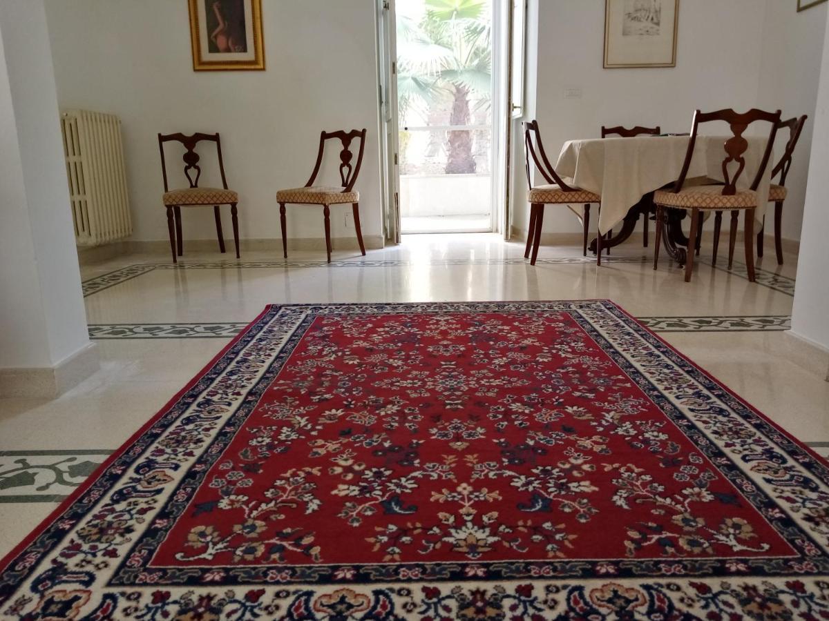 Dimora Storica Le Perle Bed & Breakfast Lecce Exterior photo